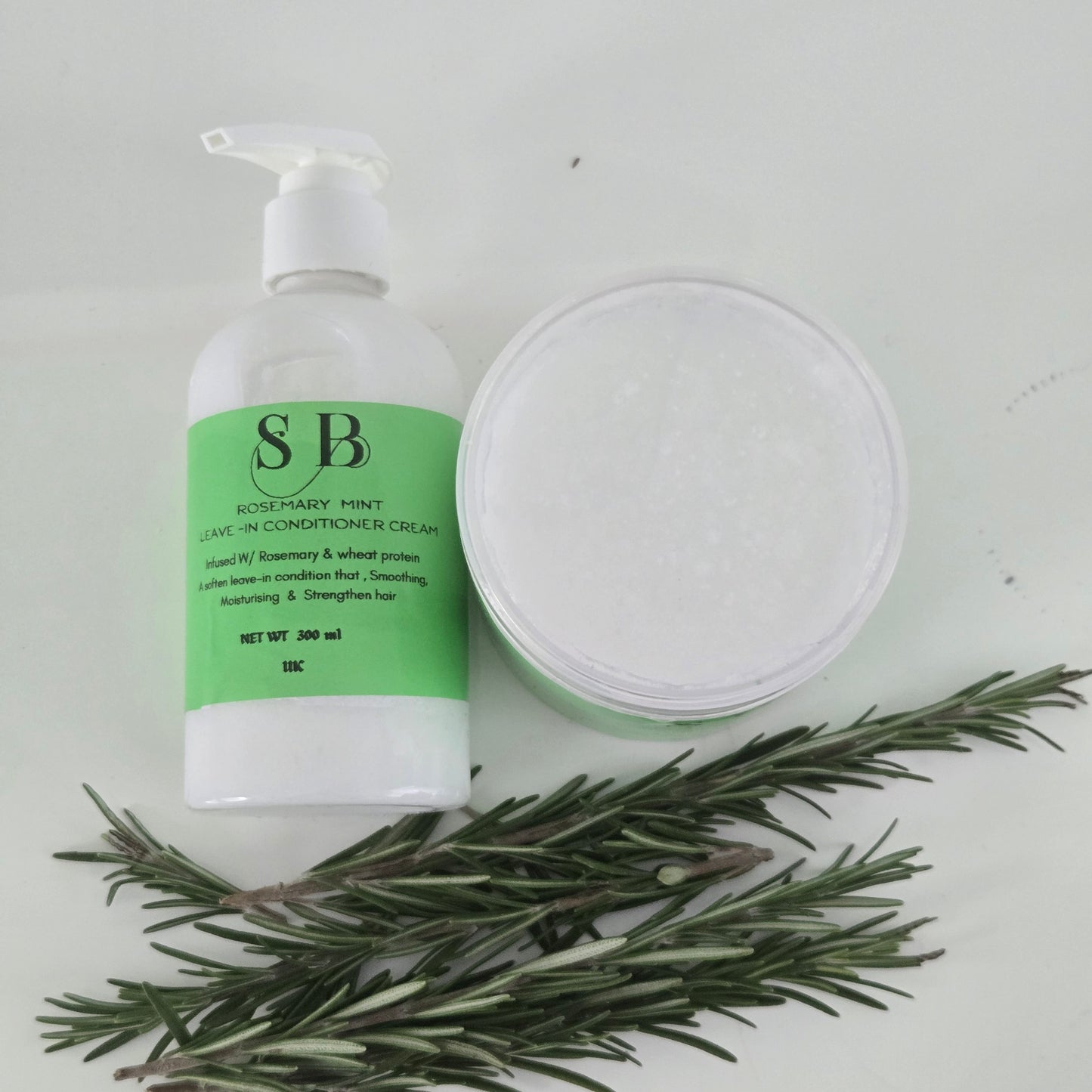 Strengthening Deep Conditioner treatment and Leave-in conditioning